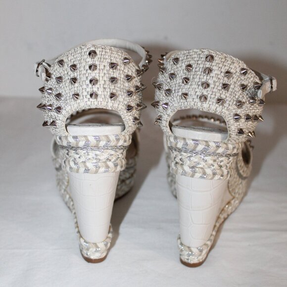 NWOB Christian Louboutin Pyraclou Spiked Wedge Ankle Strap Sandals 42 White Gray - Picture 7 of 8